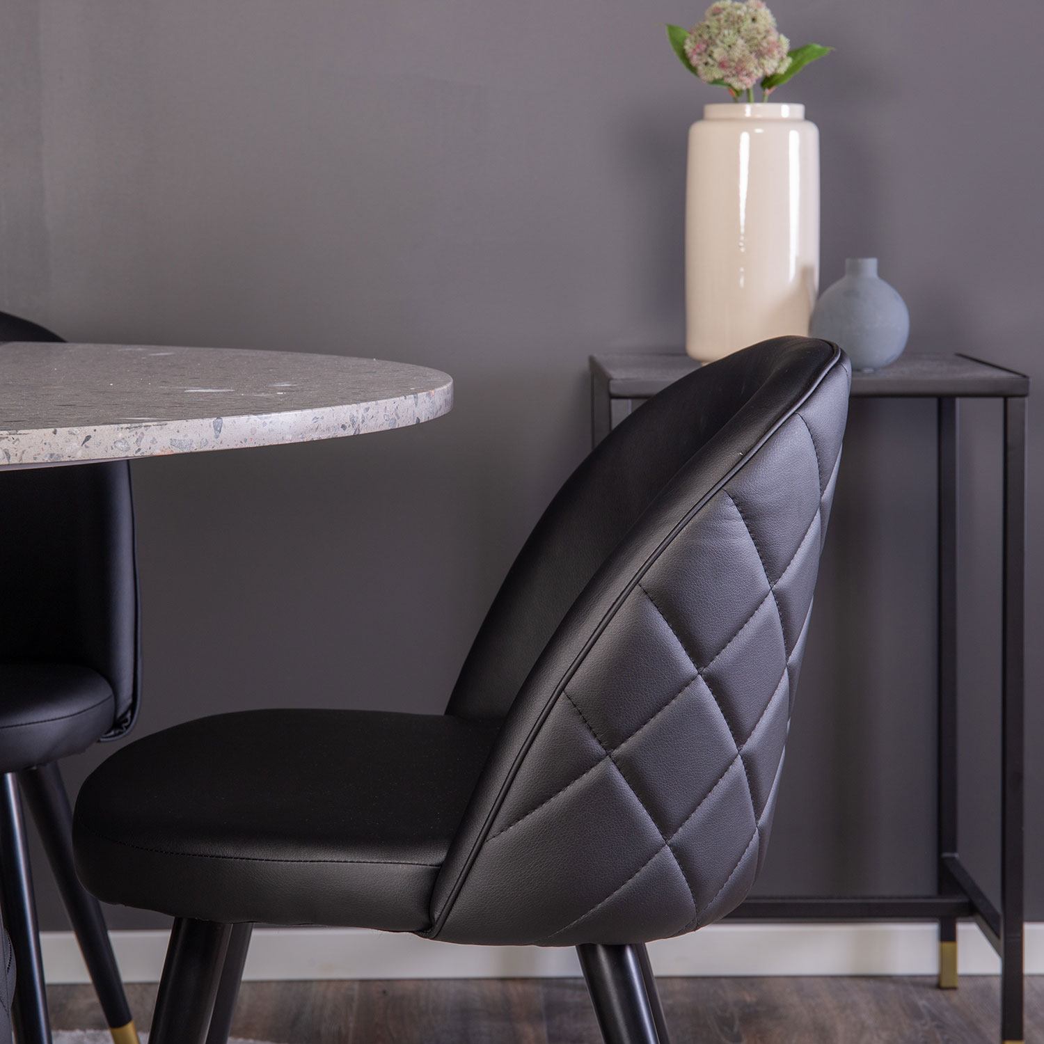 Matgrupp Venture Home Razzia med 4 Velvet stolar Skinn