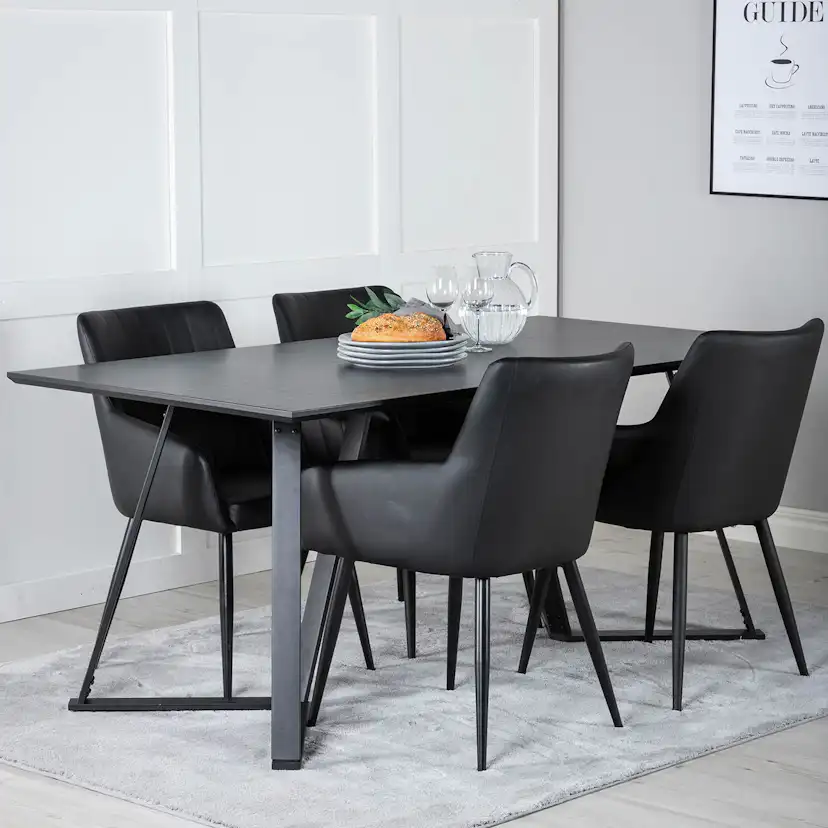 Matgrupp Venture Home Madde med 4 Corina Stolar Konstläder