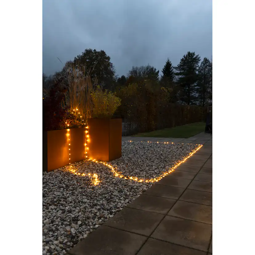 Ljusslinga Gnosjö Konstamide ShineLine 10 meter med 100st LED-lampor Amber Utomhus