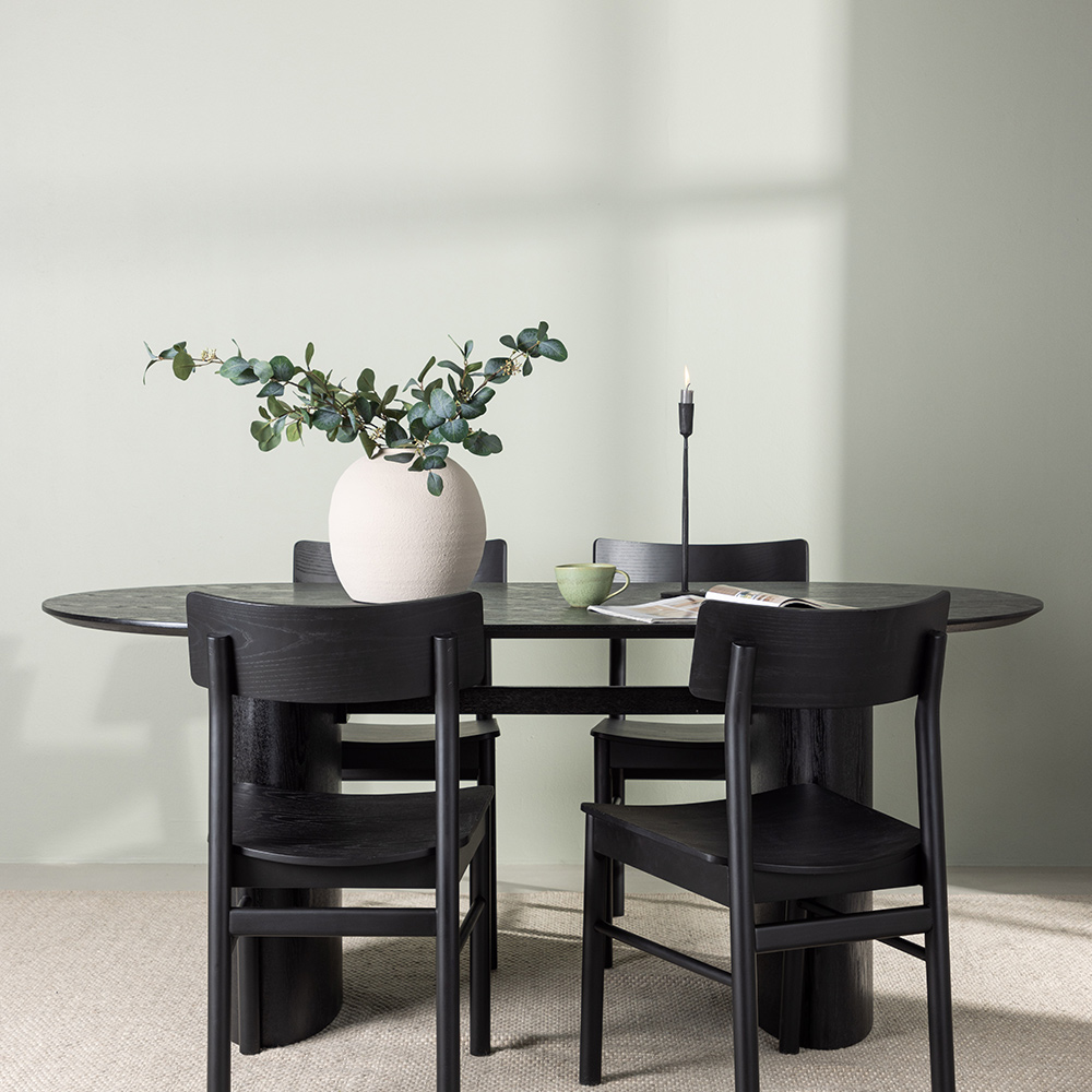 Matgrupp Venture Home Isolde med 4 st Montros stolar