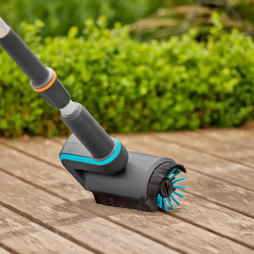 Altantvättset Gardena Batteridriven AquaBrush exkl. Batteri