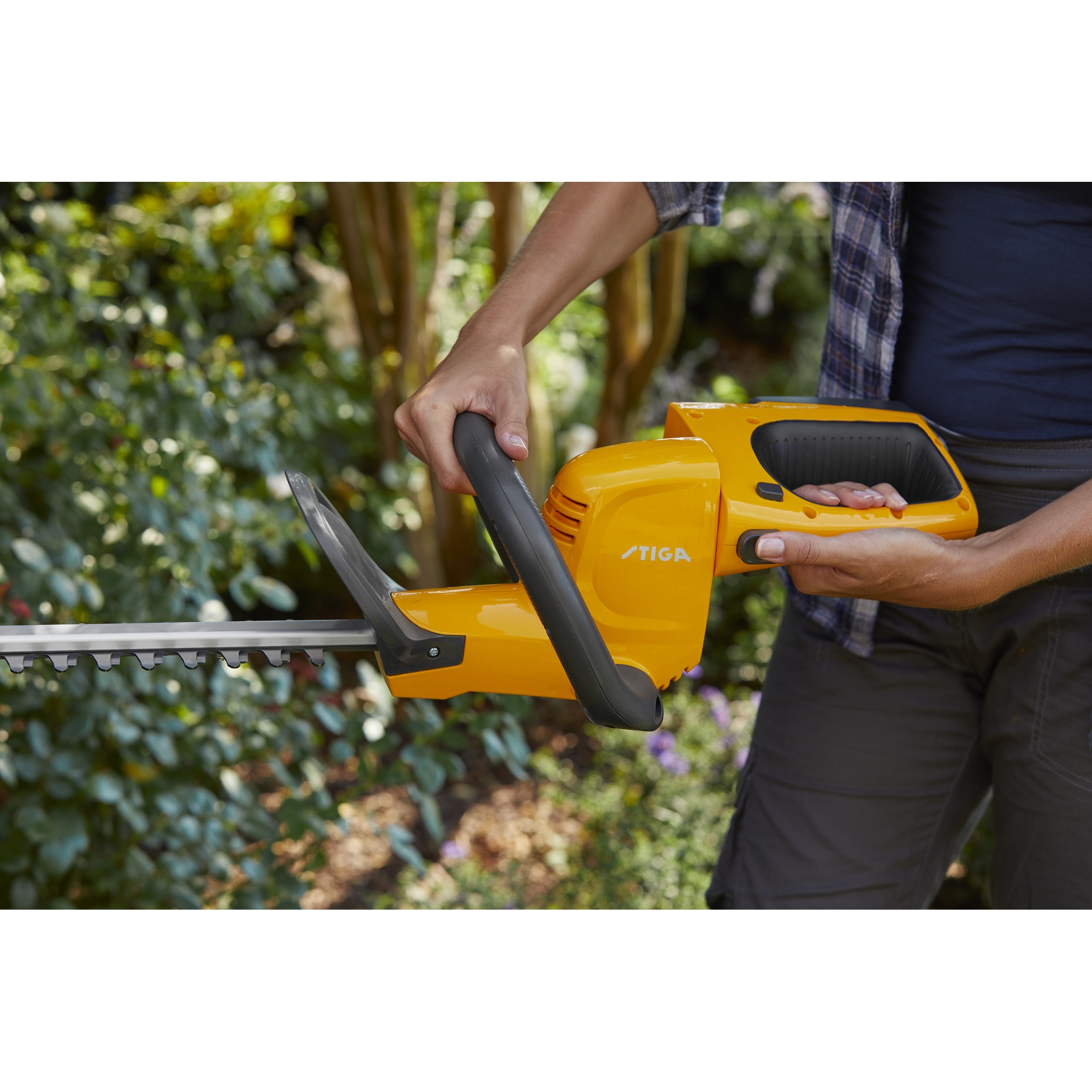 Häcksax STIGA HT 100e Med Batteri & Laddare