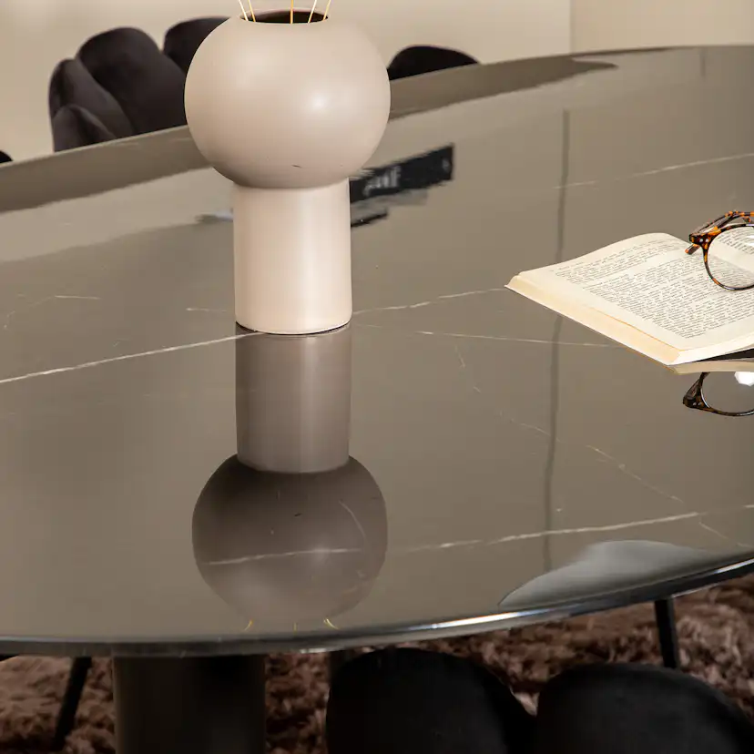 Matgrupp Venture Home Oslo med 4 Limhamn Stolar