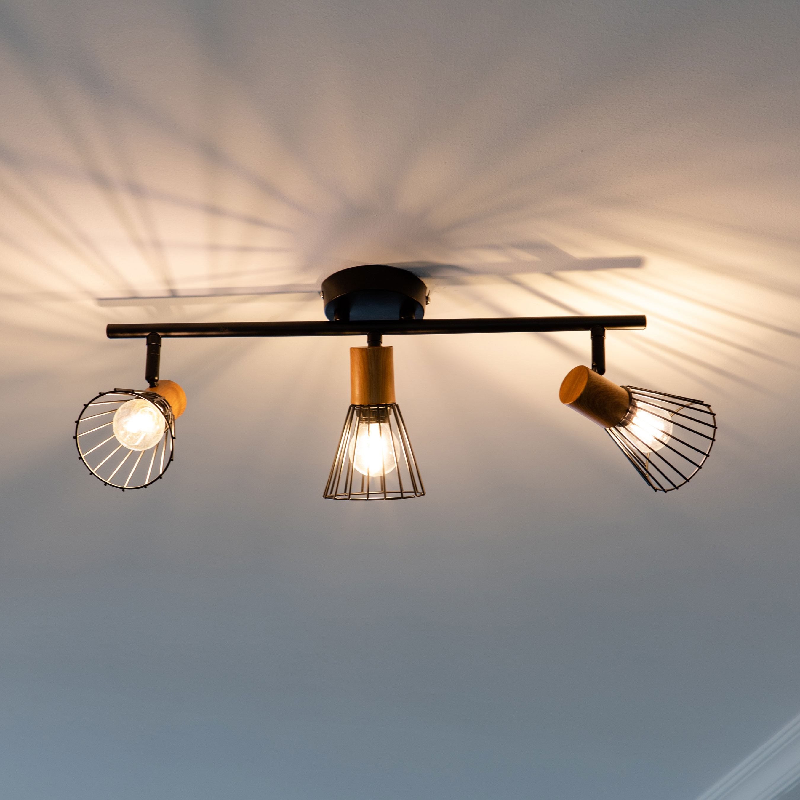 Vägglampa Venture Home Antibes 3L