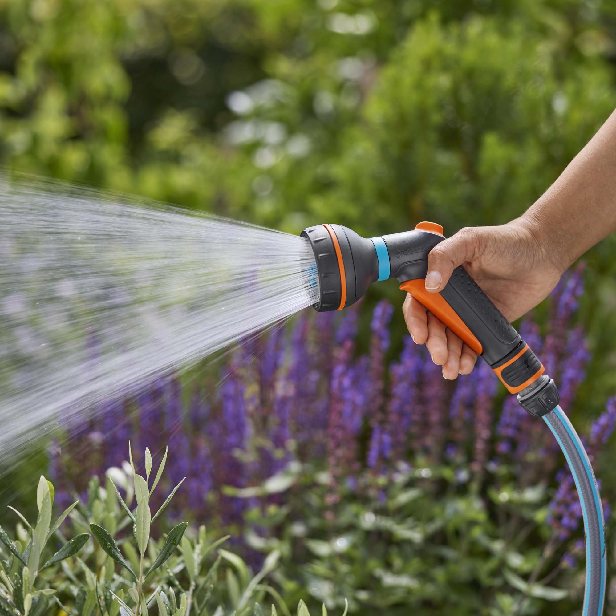 Bevattningspaket Gardena Slangbox XL 35 m Vit Med Vattenspridare & Sprinklerpistol