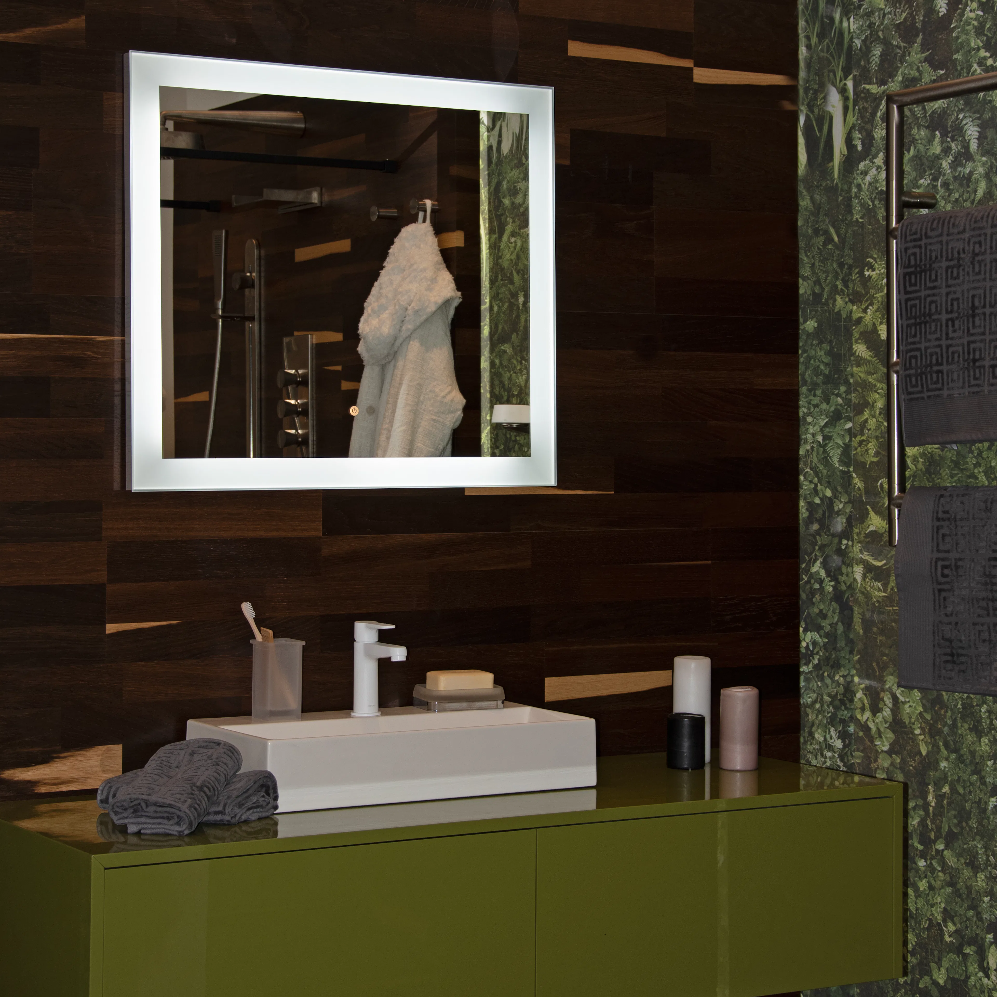 Spegel Modern LED  800 x 700 mm Bredd: 800 mm
