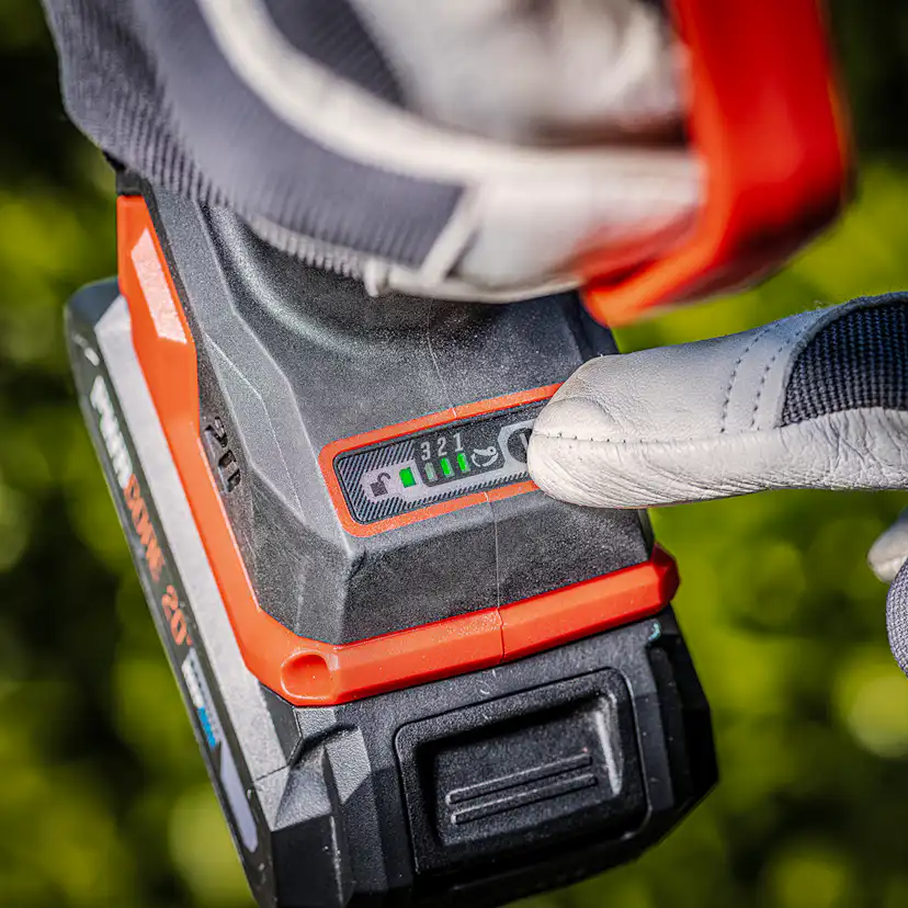 Grensax SKIL 0620 CA Kolborstfri Batteridriven