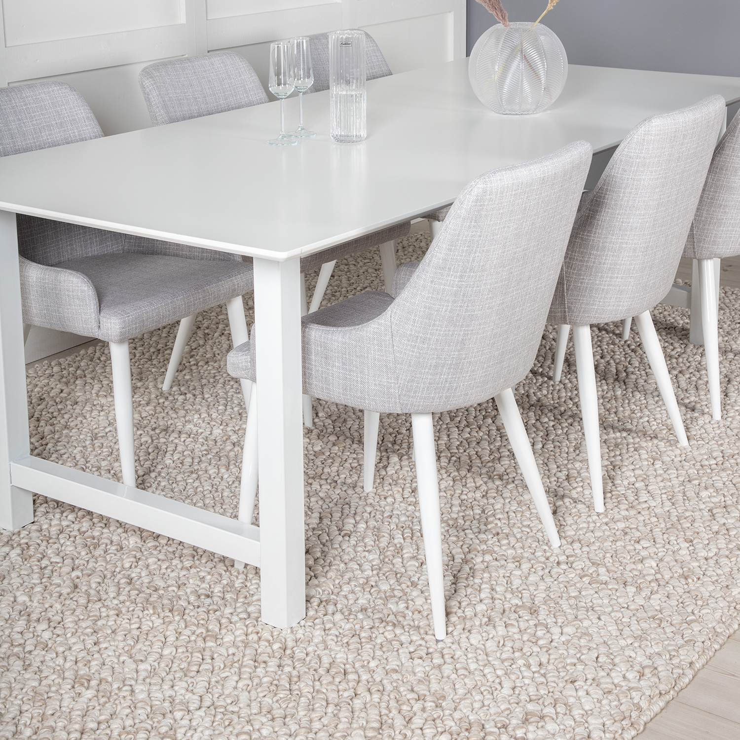 Matgrupp Venture Home Clara med 6 Plake Fåtöljer Polyestertyg