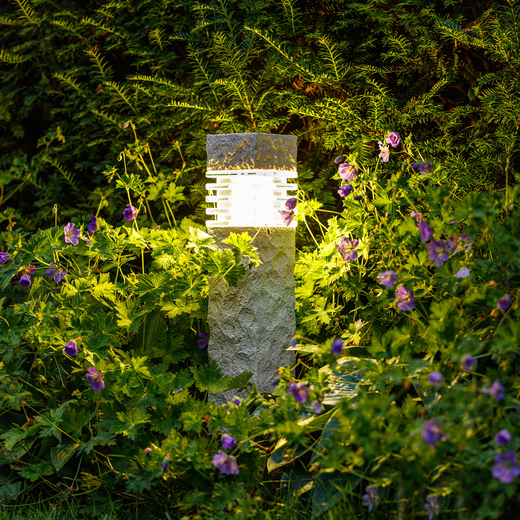 Pollare Gardenlights Titan Stenstolpe LED Utebelysning