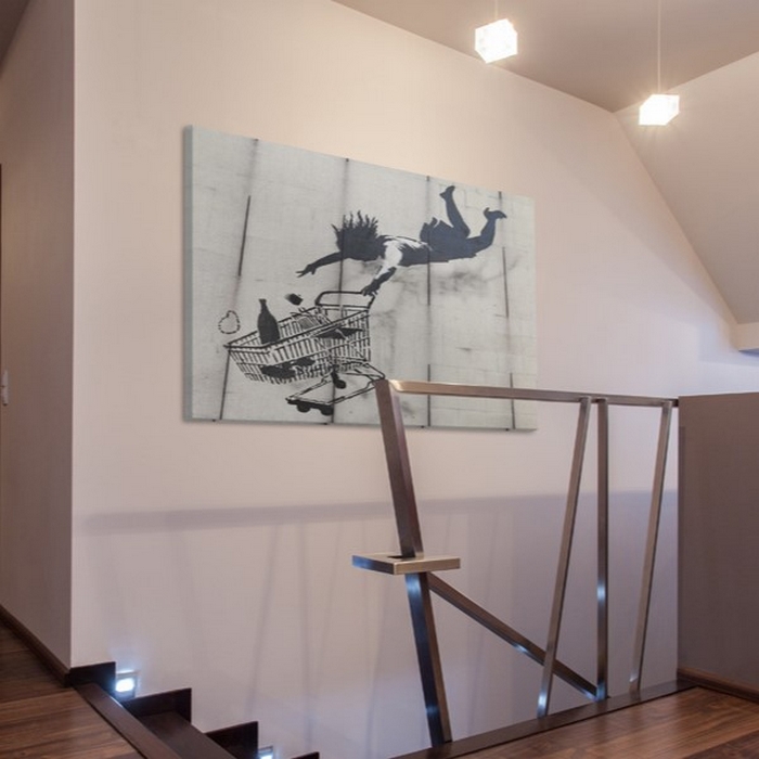 Tavla Arkiio FallIng Woman With Supermarket Trolley Banksy 60x40