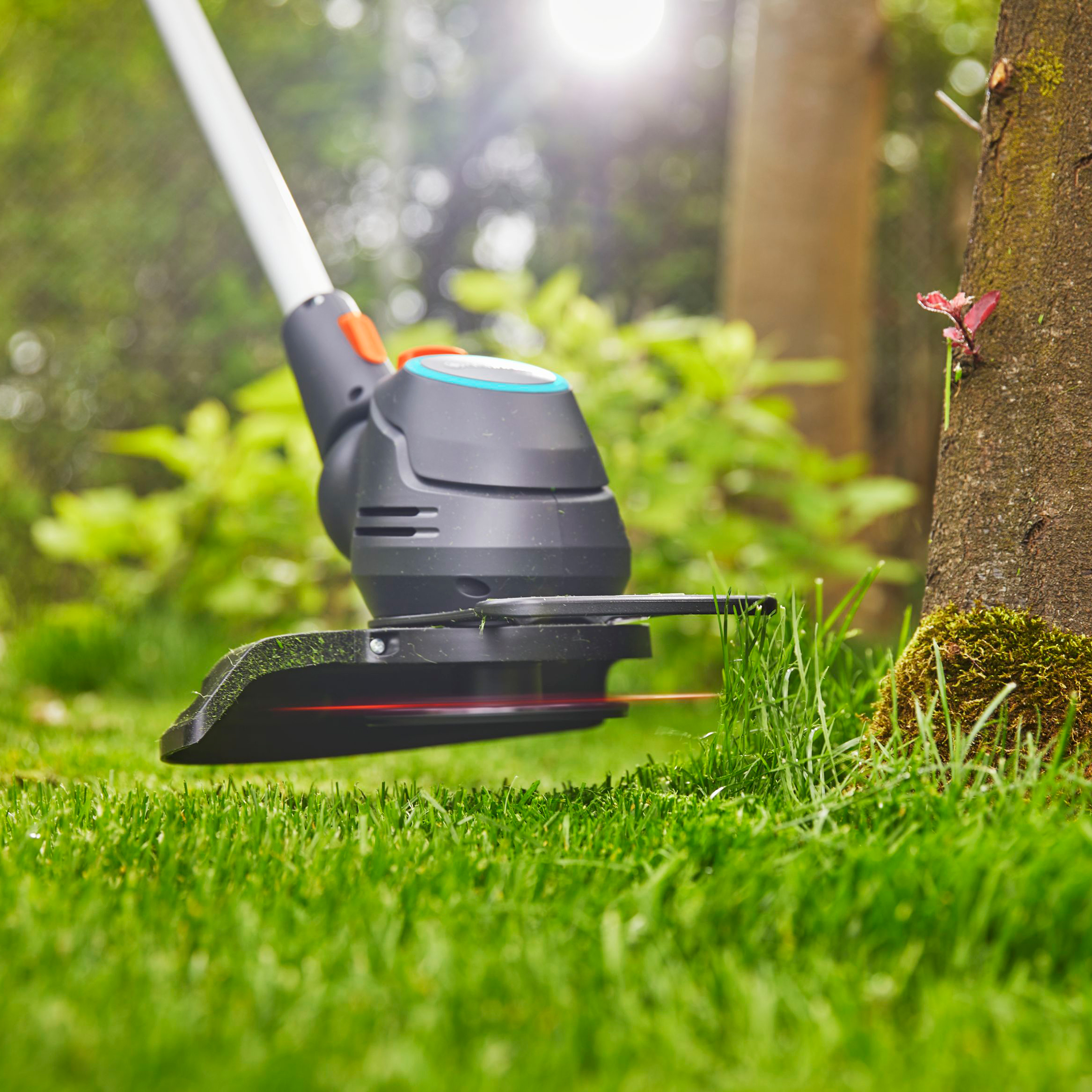 Grästrimmer Gardena ComfortCut Li-18/23 utan Batteri