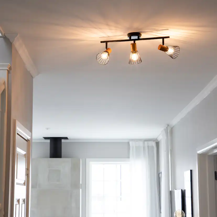 Vägglampa Venture Home Antibes 3L