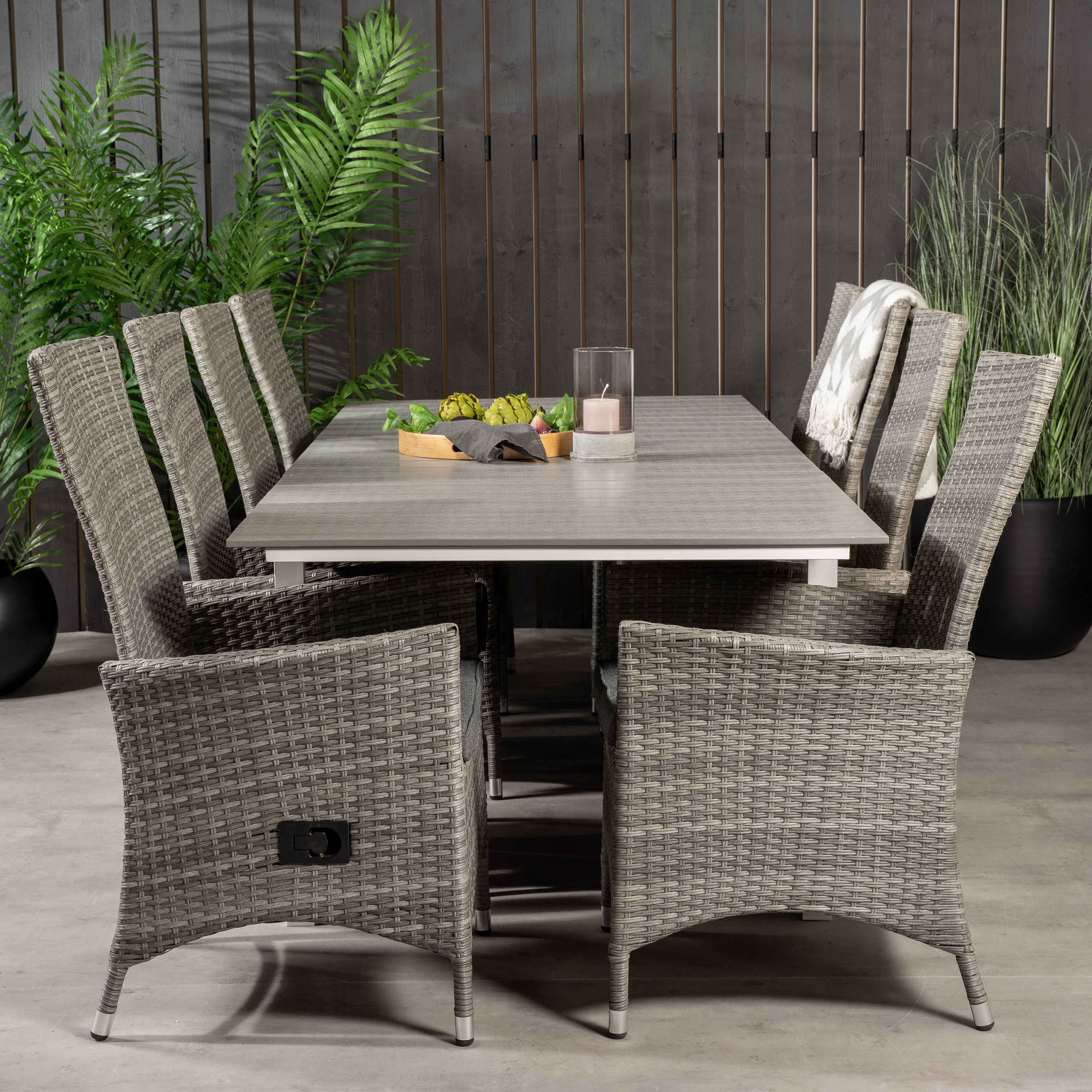 Matgrupp Venture Home Lova 160/240 med 8 Pishi Stolar