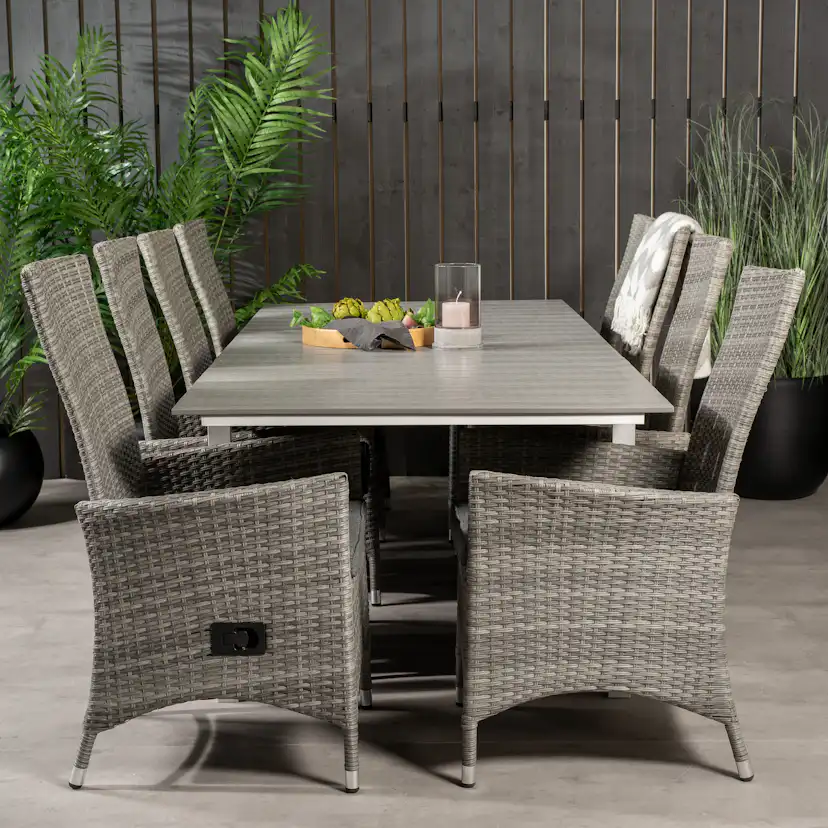 Matgrupp Venture Home Lova 160/240 med 8 Pishi Stolar