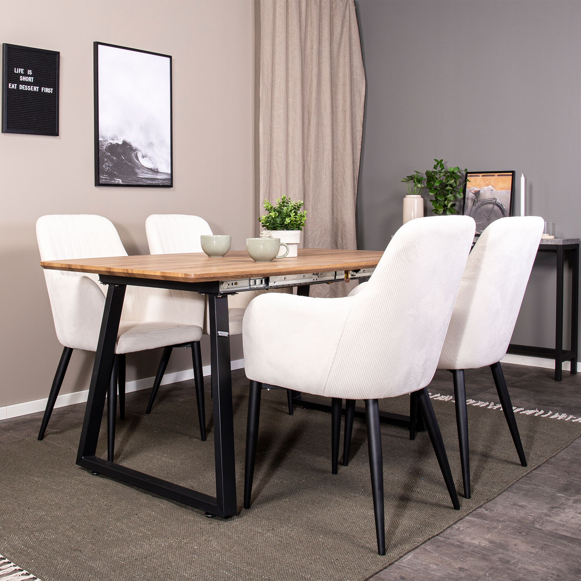 Matgrupp Venture Home Inca med 4 Corina Stolar