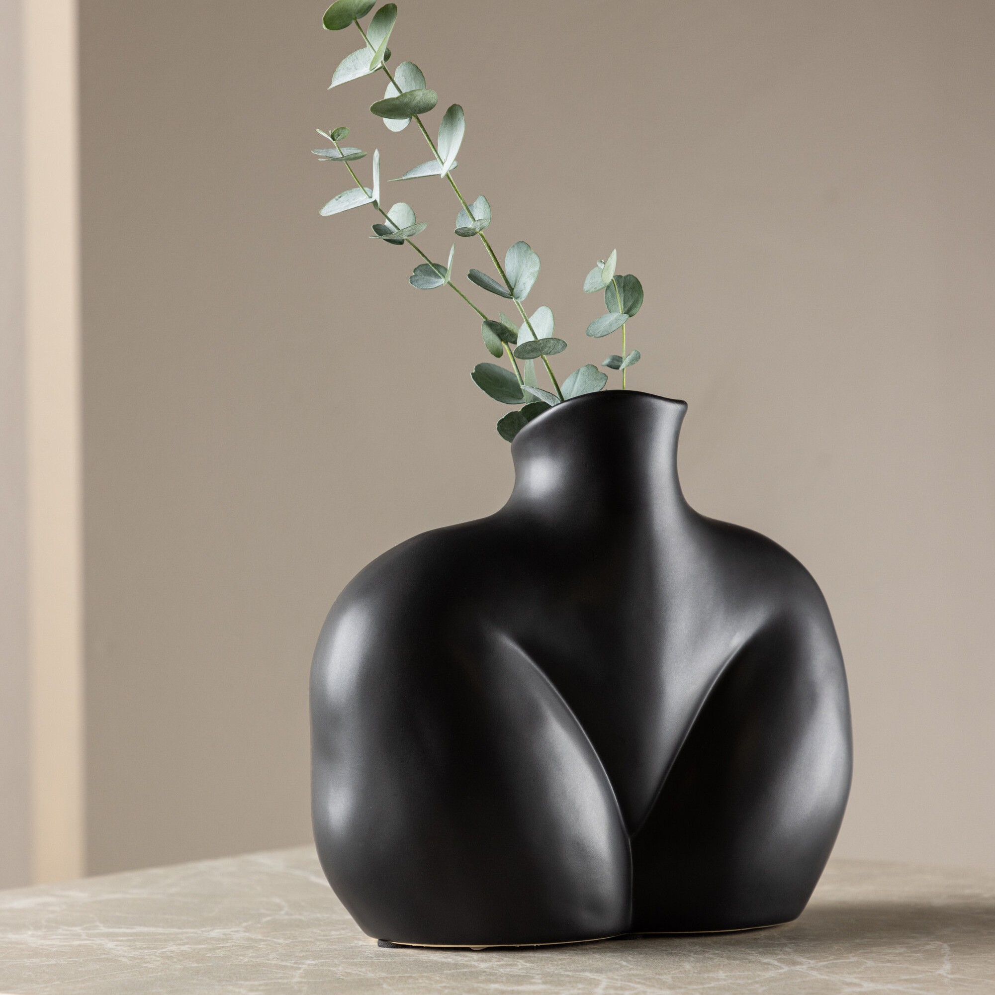 Harvey Vase - Matte Black - 17*10*15Hcm Svart