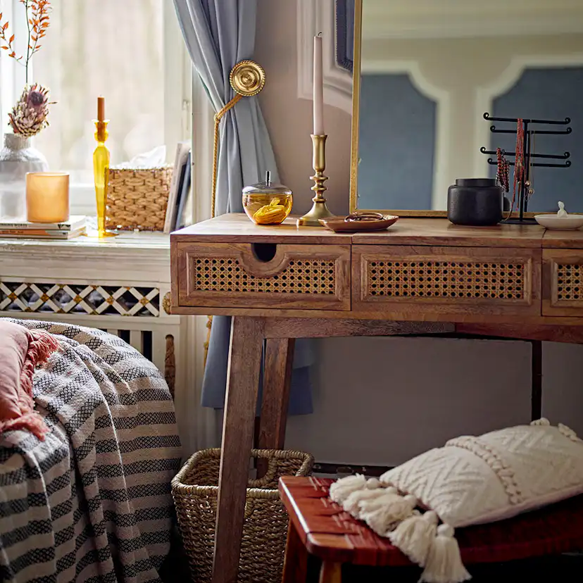 Sminkbord Bloomingville Perth