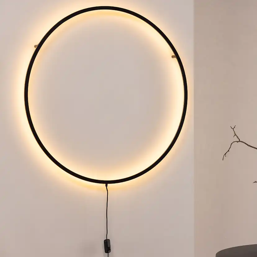 Vägglampa Vind Sörmjöle x Josefin Lustig Svart Aluminium Dimbar