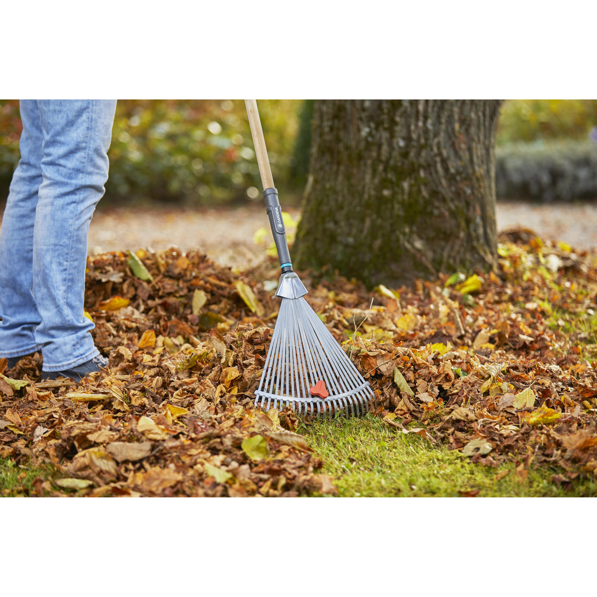 Räfsa Gardena PureLine Ställbar Bladfjäderräfsa I Metall