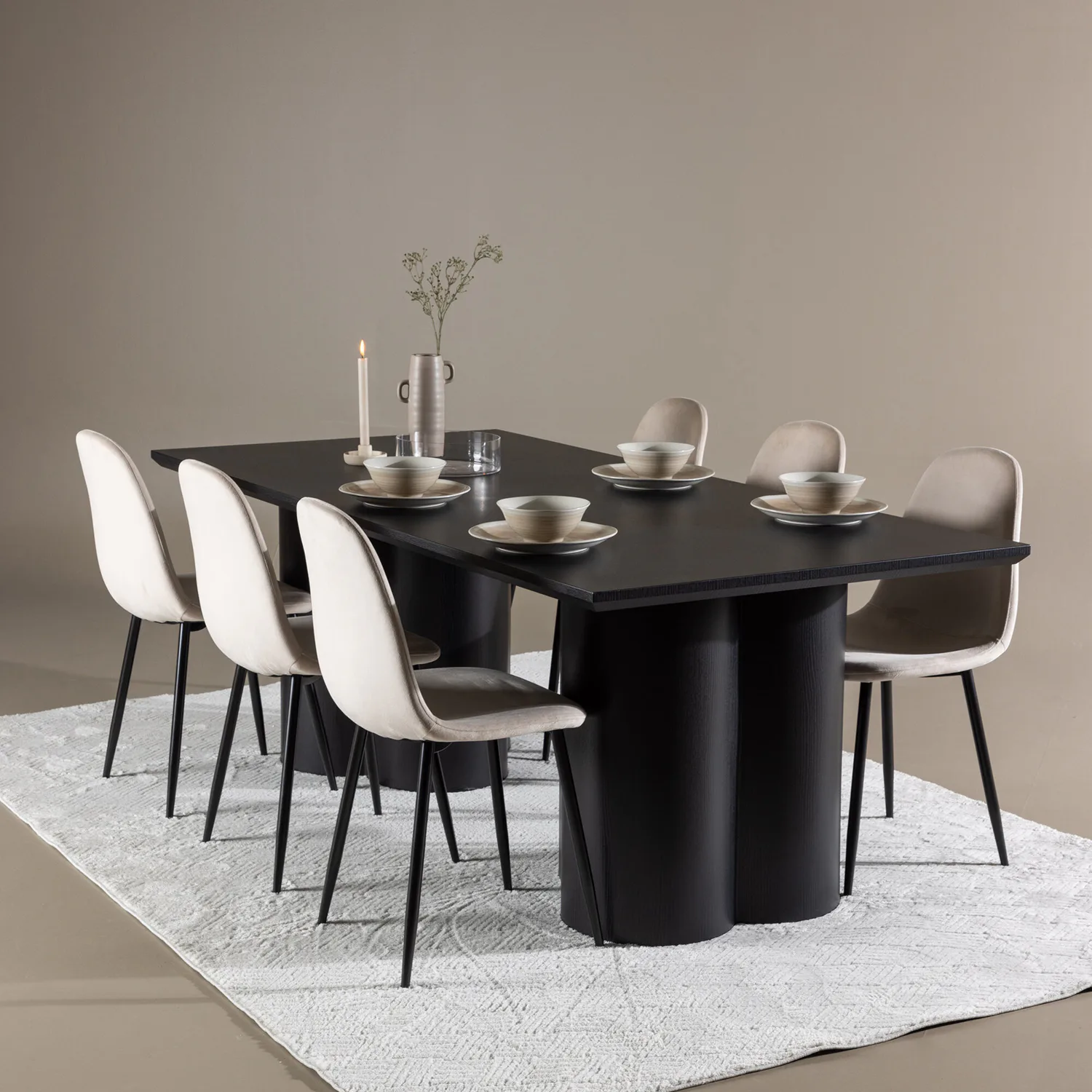 Matgrupp Venture Home Olivia 210 med 6 st Polar Stolar Sammet