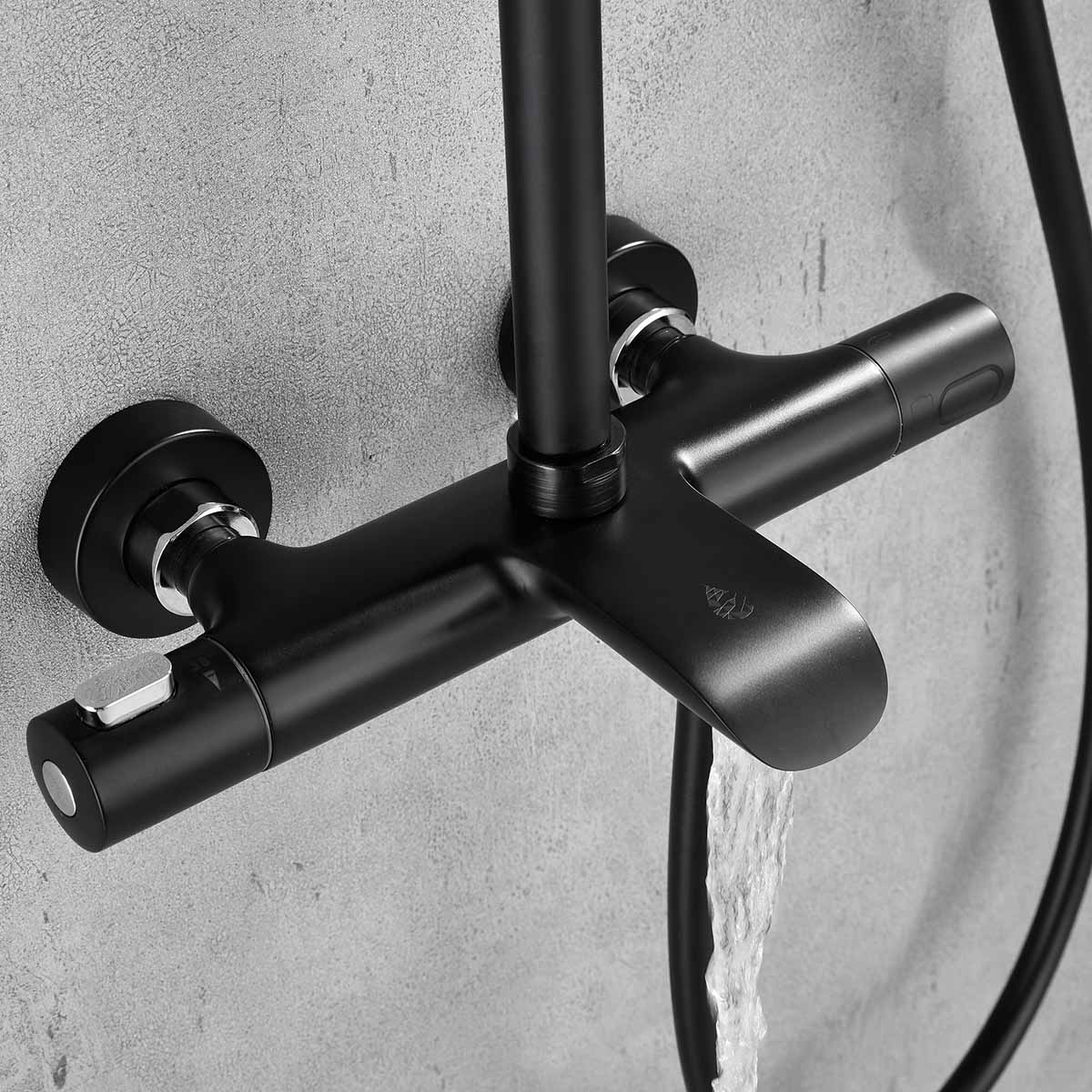 TAKDUSCHSET BRUSA TAPP SVART CC150 MED Ø240 DUSCHHUVUD Svart