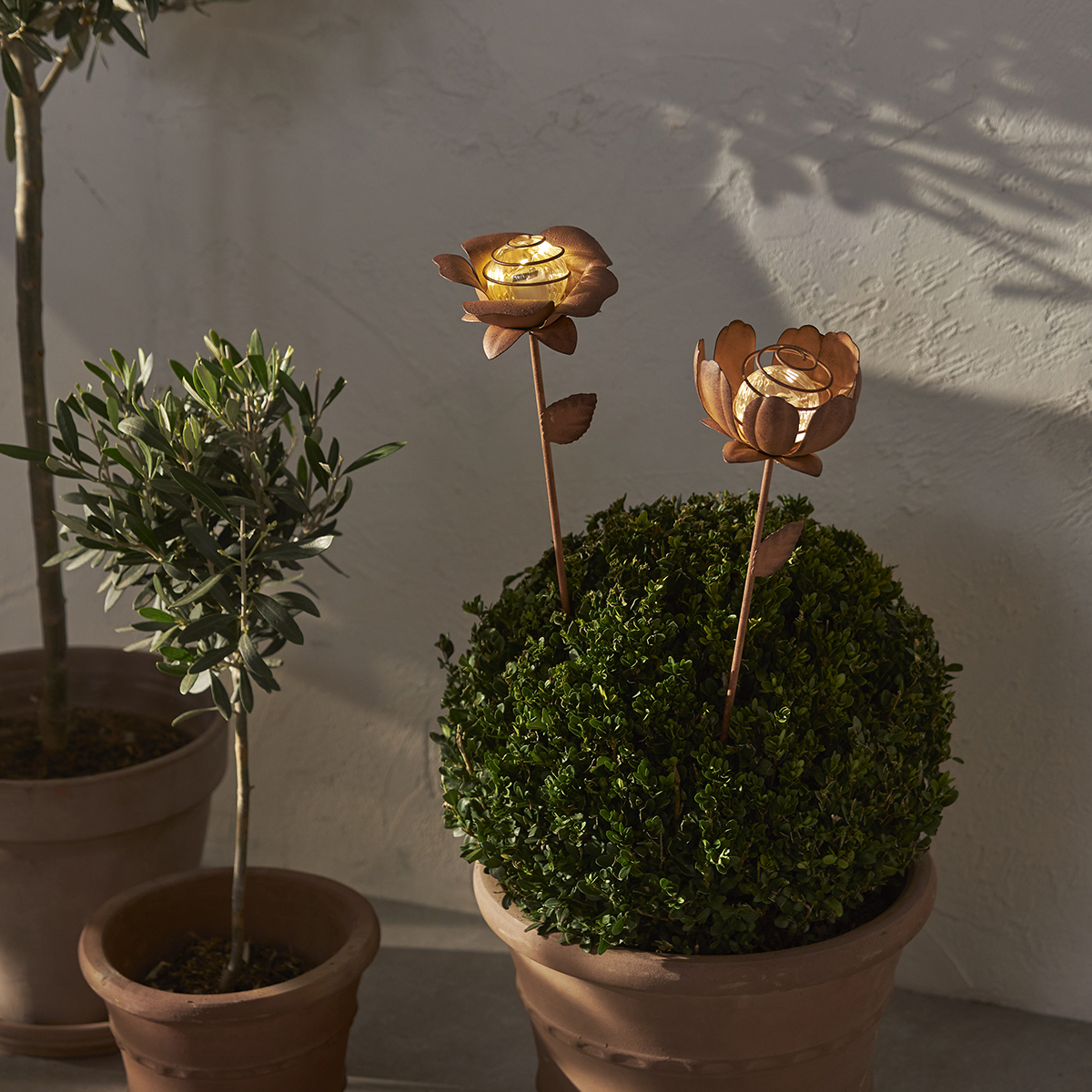 Solcellsdekoration Star Trading Oxida LED 2-pack Blommor