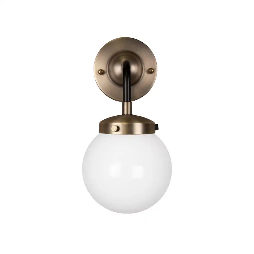 Vägglampa Globen Lighting Alley 1 IP44 Antikmässing/Vit