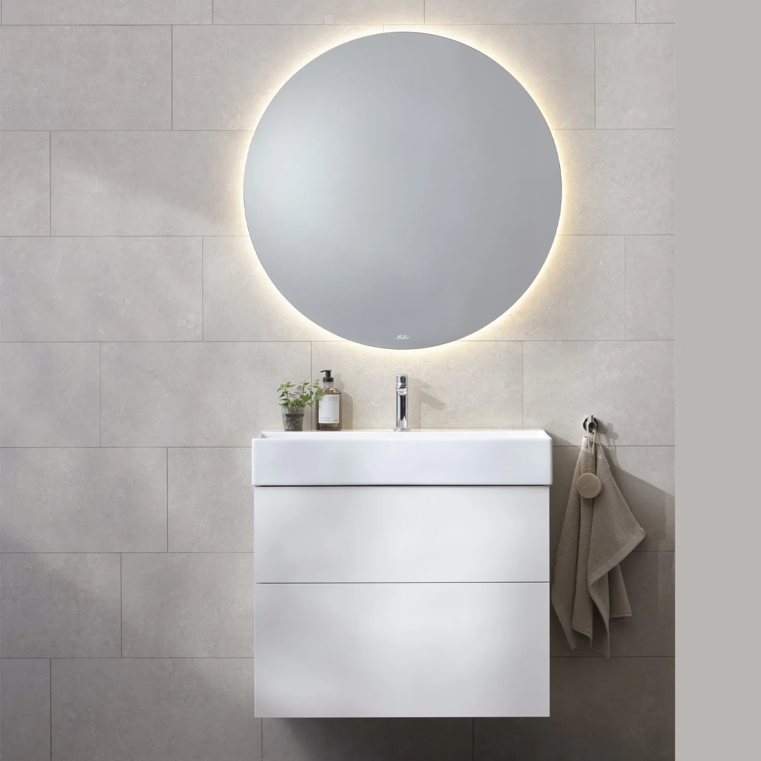 Möbelpaket Miller Badrum New York med Bloc Tvättställ och Ambient Spegel