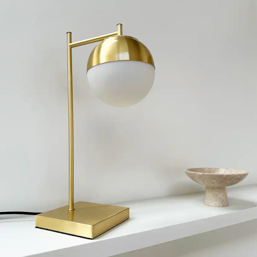 Bordslampa Dyberg Larsen French collection Caen