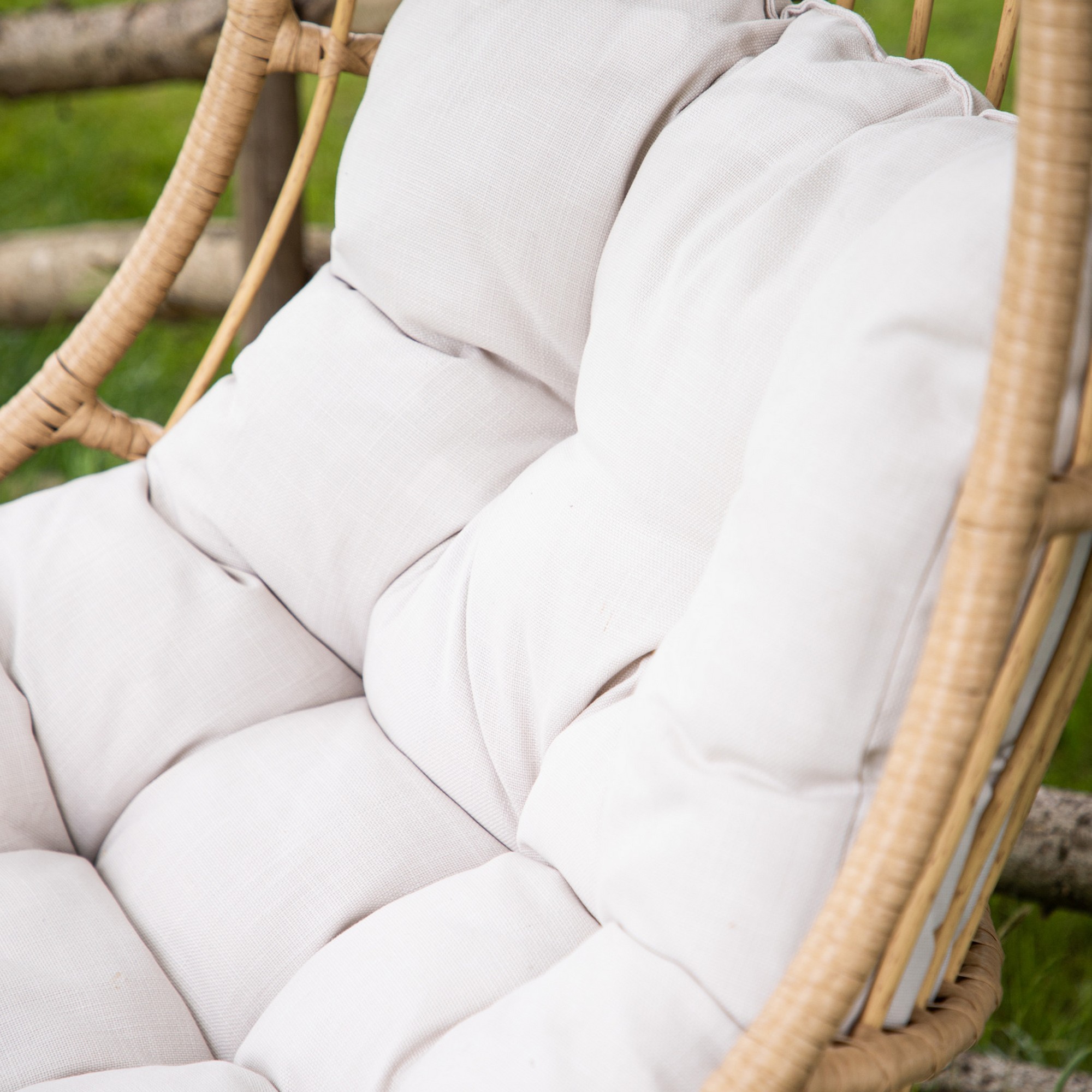 Pulau Hangingchair Rattan Nature / Creme Natur