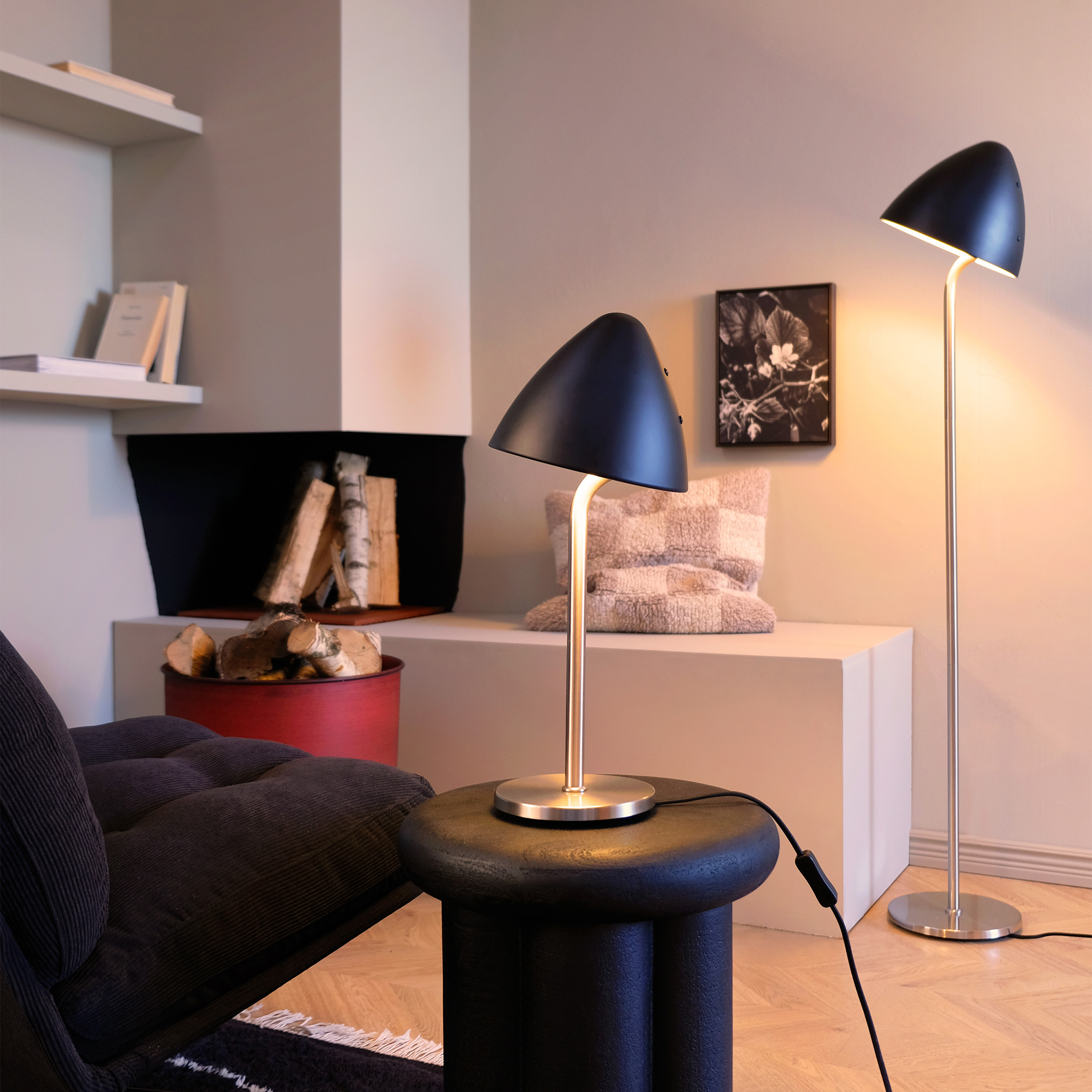 Golvlampa Dyberg Larsen Oulu