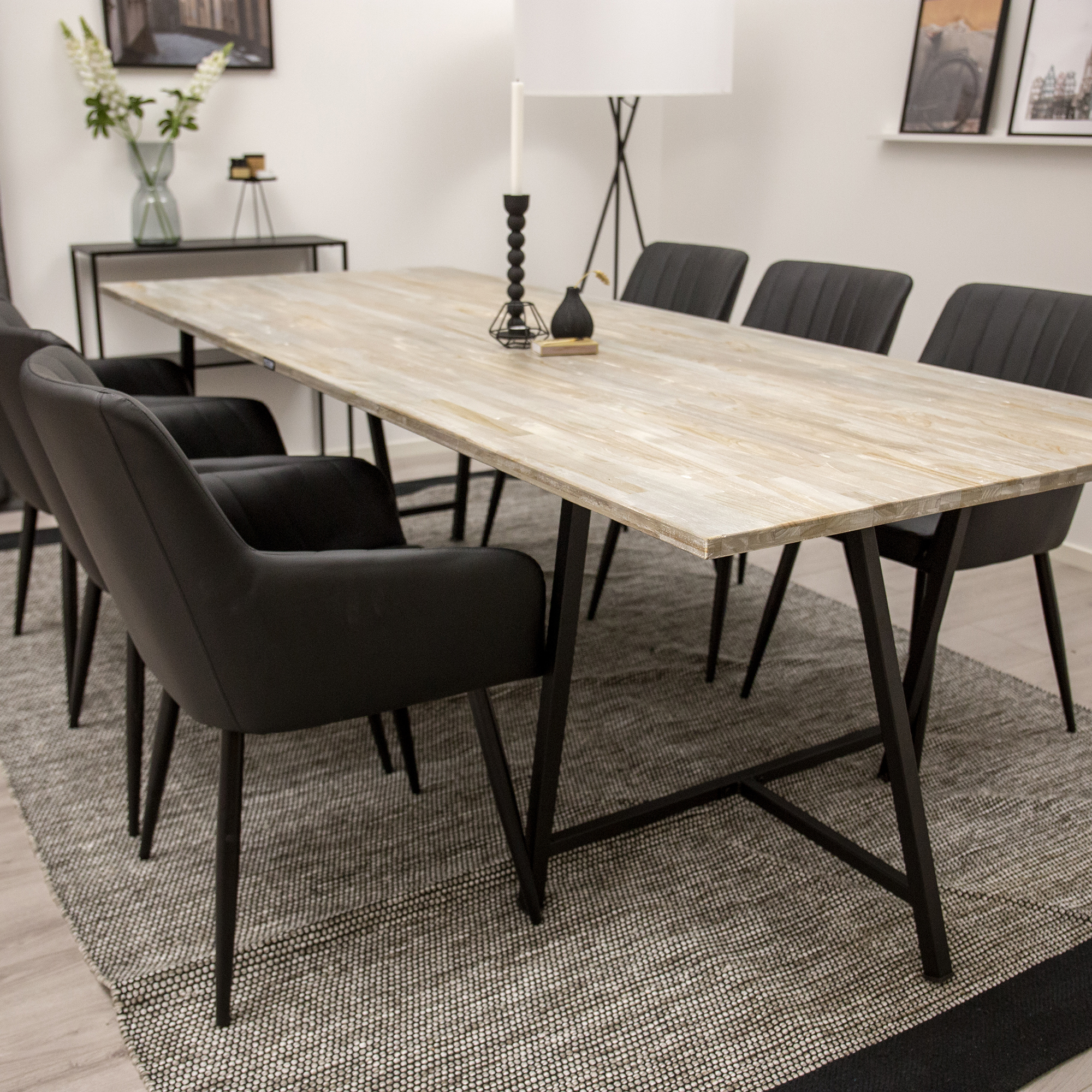 Matgrupp Venture Home Jenni med 6 Corina Stolar Konstläder