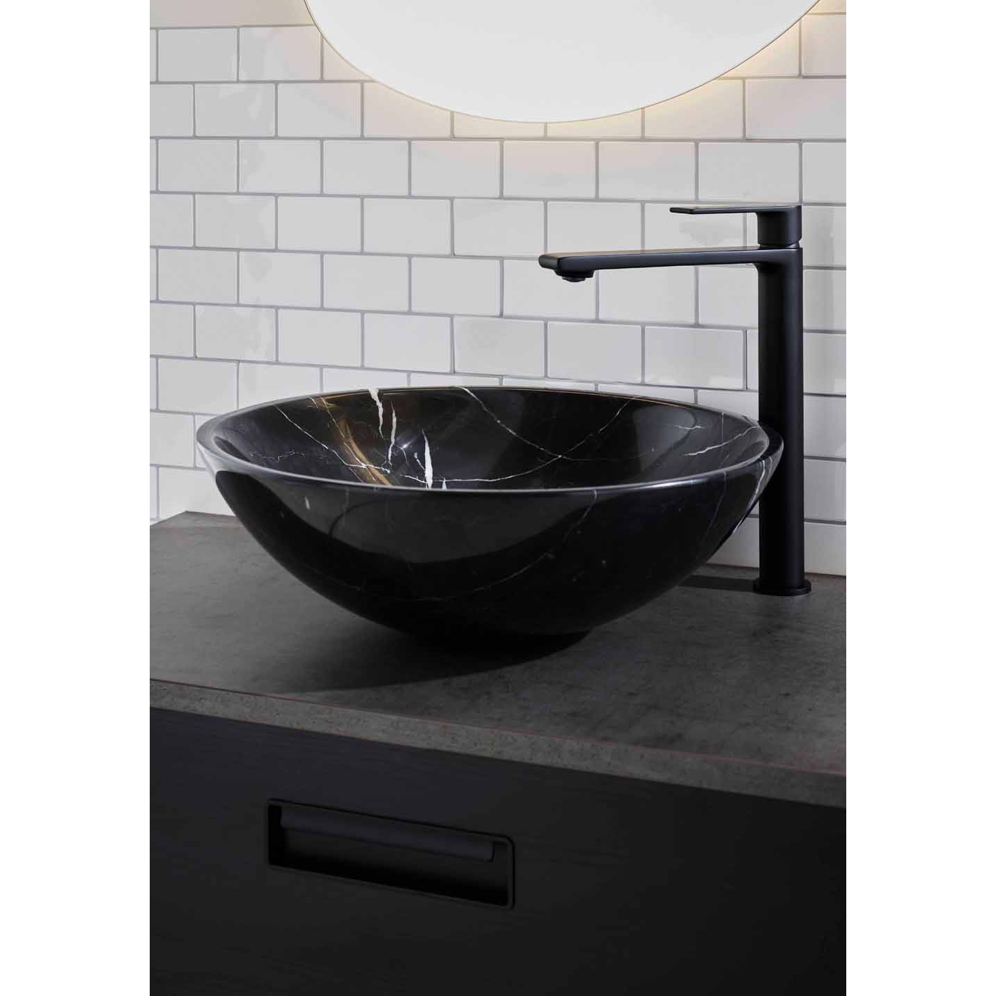 Tvättställ Noro Marble med Tvättställsblandare Neo