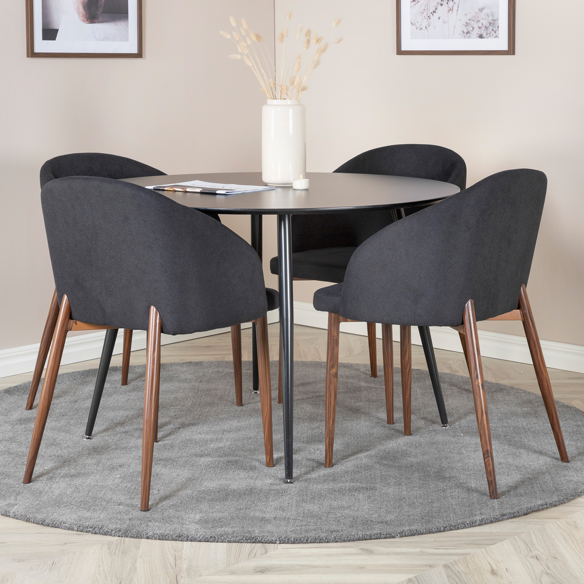 Matgrupp Venture Home Silvia med 4 Archie Stolar Runt