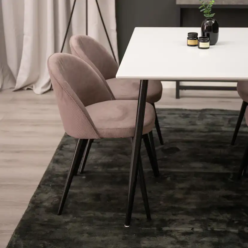 Matgrupp Venture Home Pobbie med 4 Stolar Valentina