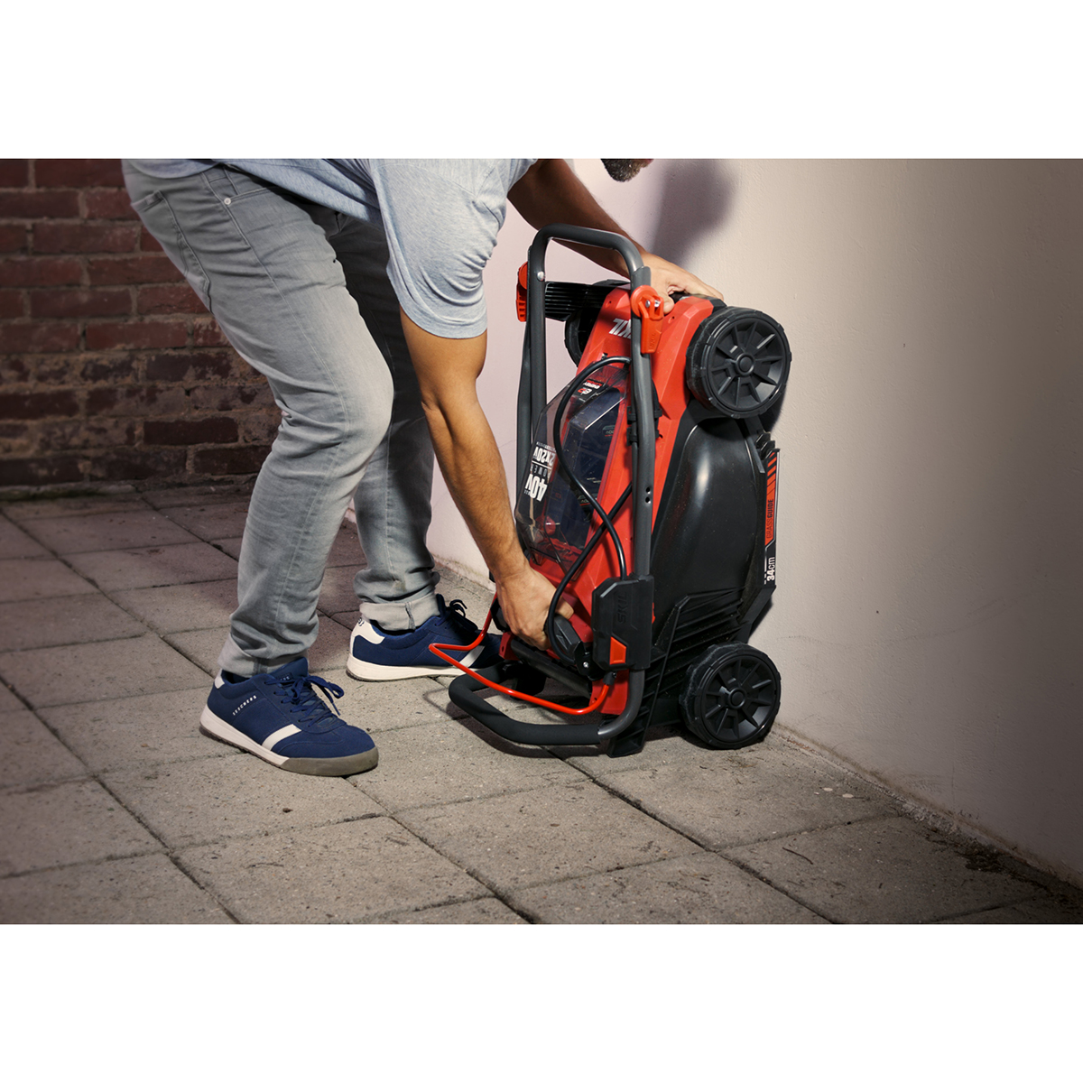 Gräsklippare SKIL 0130 BA Kolborstfri Batteridriven