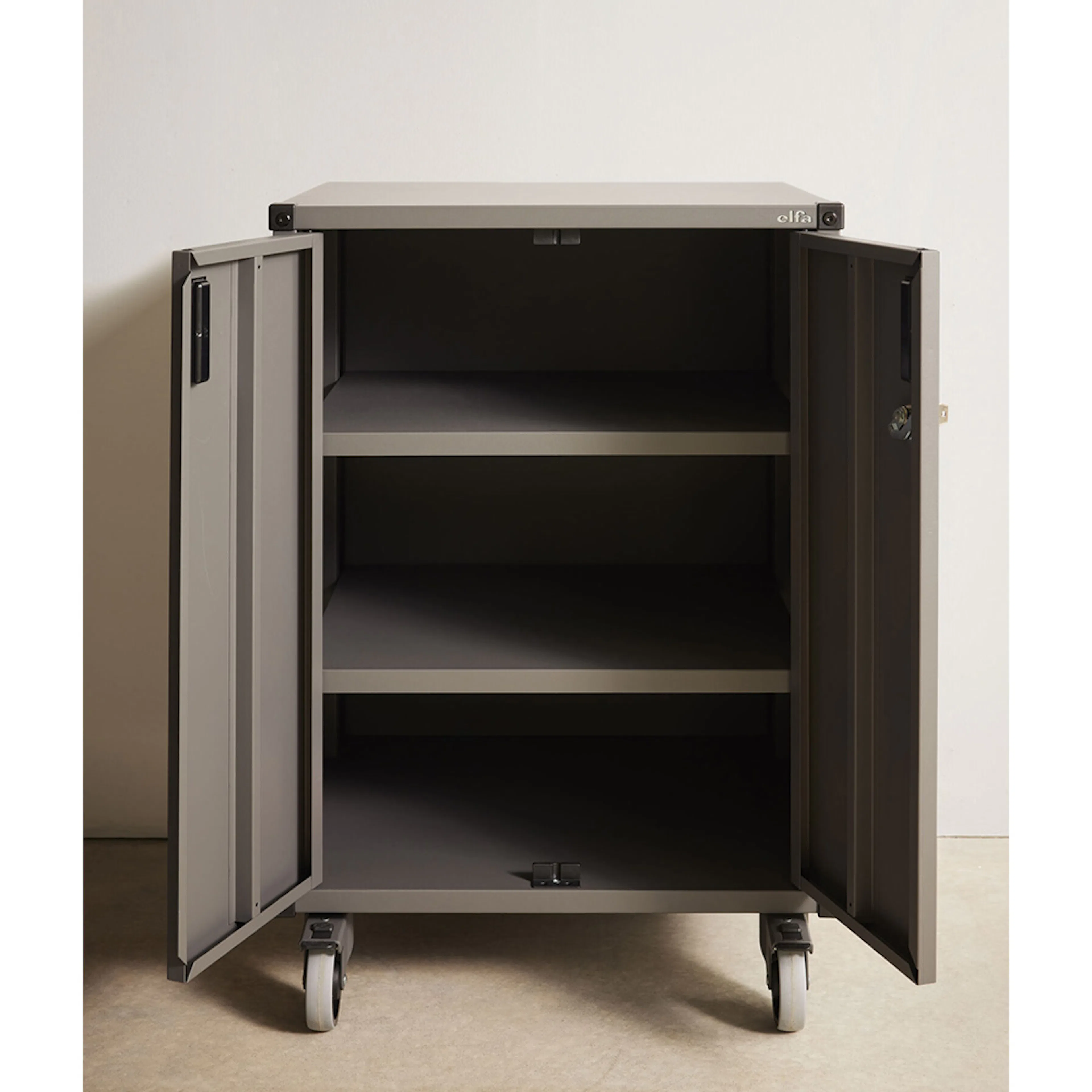 Hylla Elfa Garage+ till Underskåp