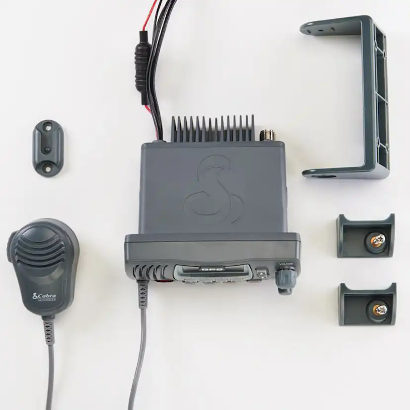 VHF-Radio Cobra Marine VHF Stationär med GPS