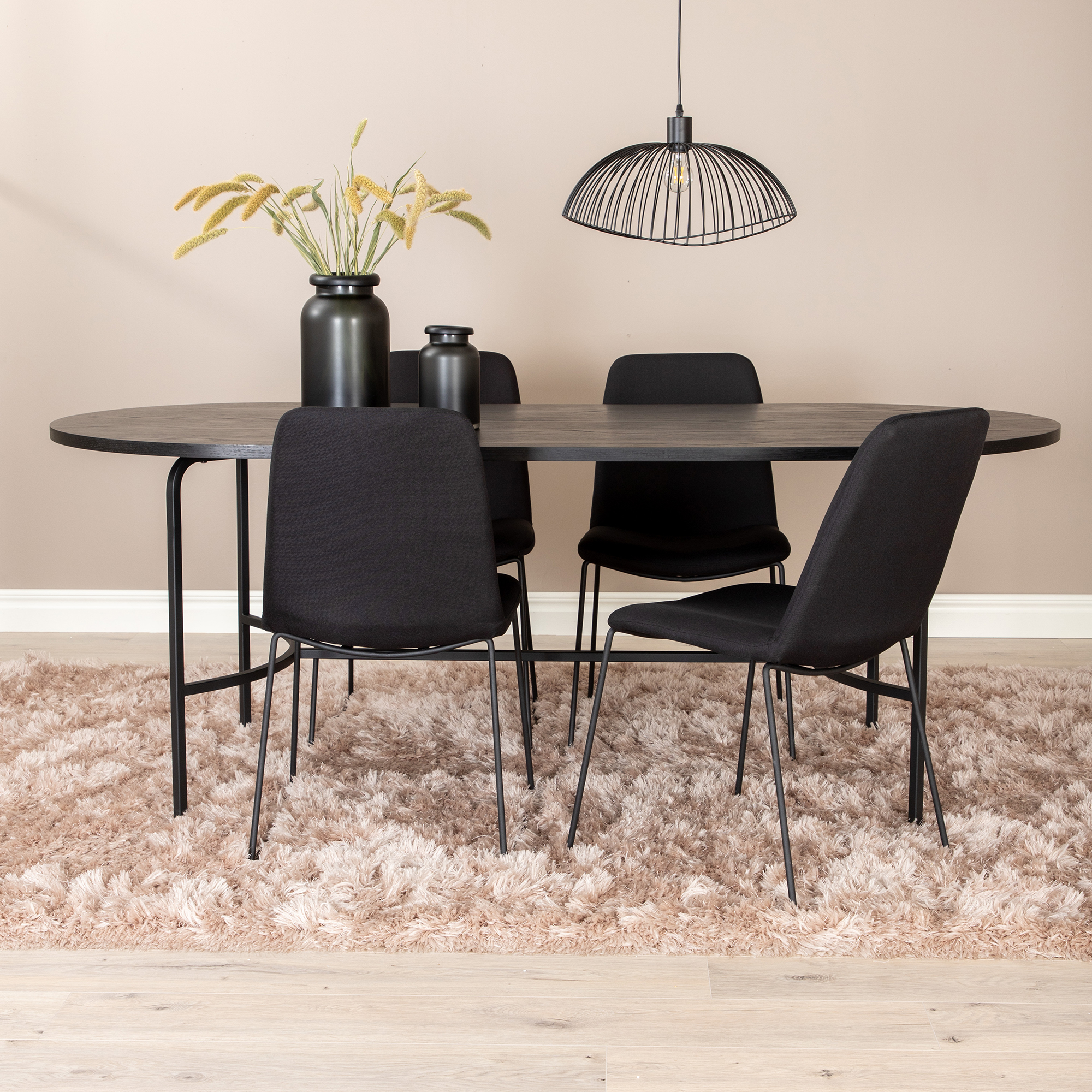 Matgrupp Venture Home San Francisco med 4 Muscot Stolar