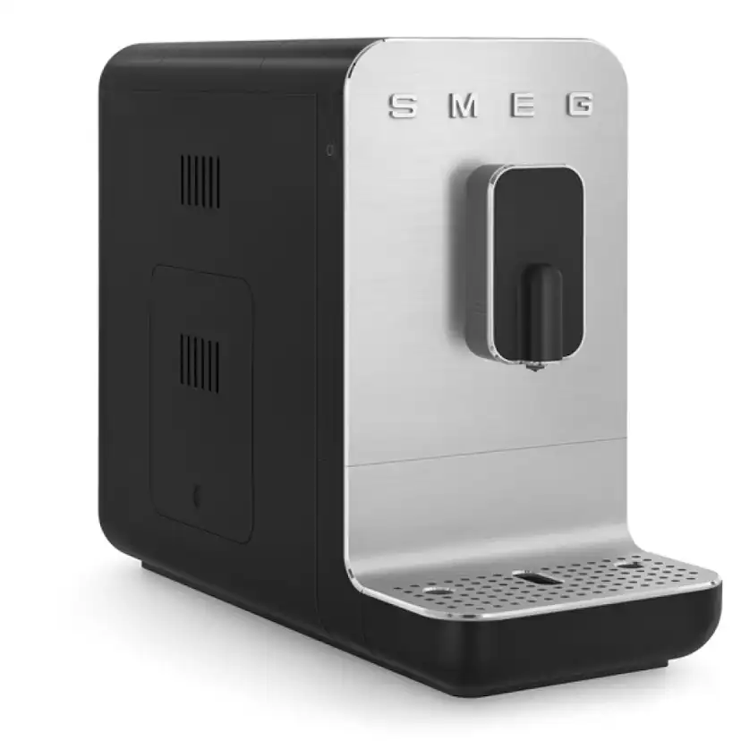 Espressomaskin Smeg BCC11BLMEU med Mjölkskummare Svart