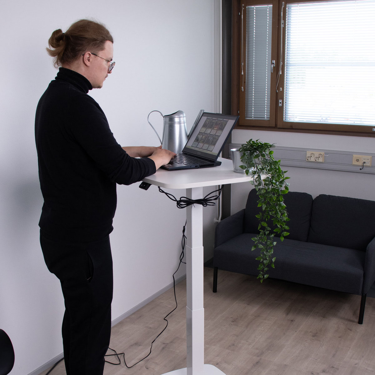Skrivbord Lykke L200 Höj- och sänkbart