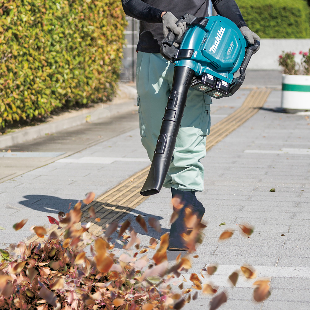 Lövblås Makita LXT DUB363ZV LXT 2x18V med Sugfunktion utan Batteri & Laddare