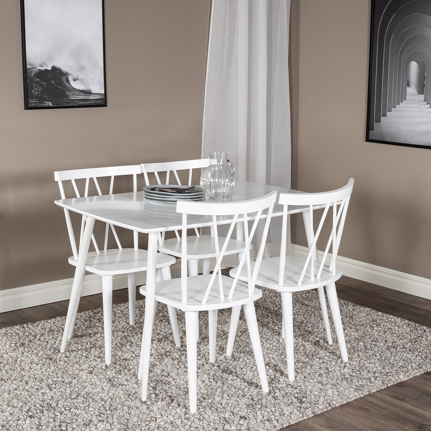 Matgrupp Venture Home Pobbie med 4 Marie Stolar Gummiträ