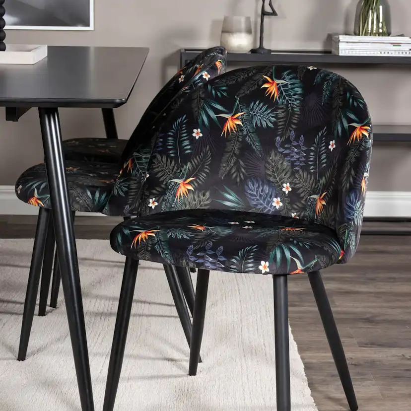 Matgrupp Venture Home Silvia med 6 Valentina Stolar Polyestertyg