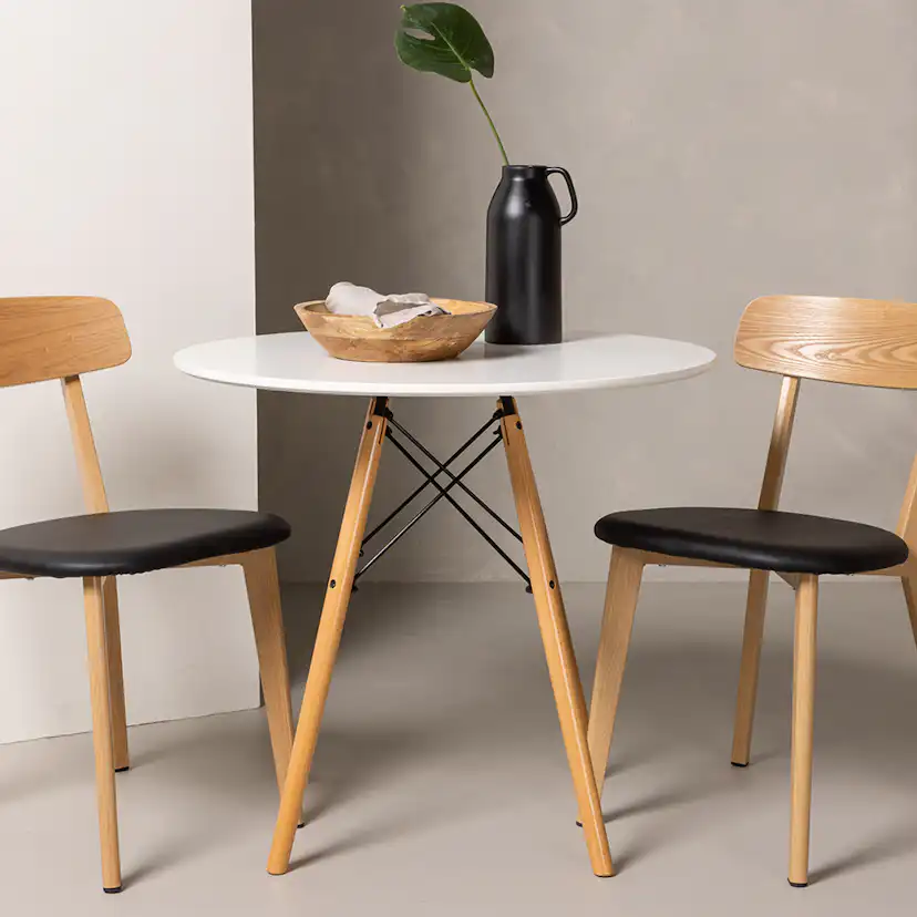 Matgrupp Venture Home Danburi Ø 60 cm med 2 Sanjos Stolar