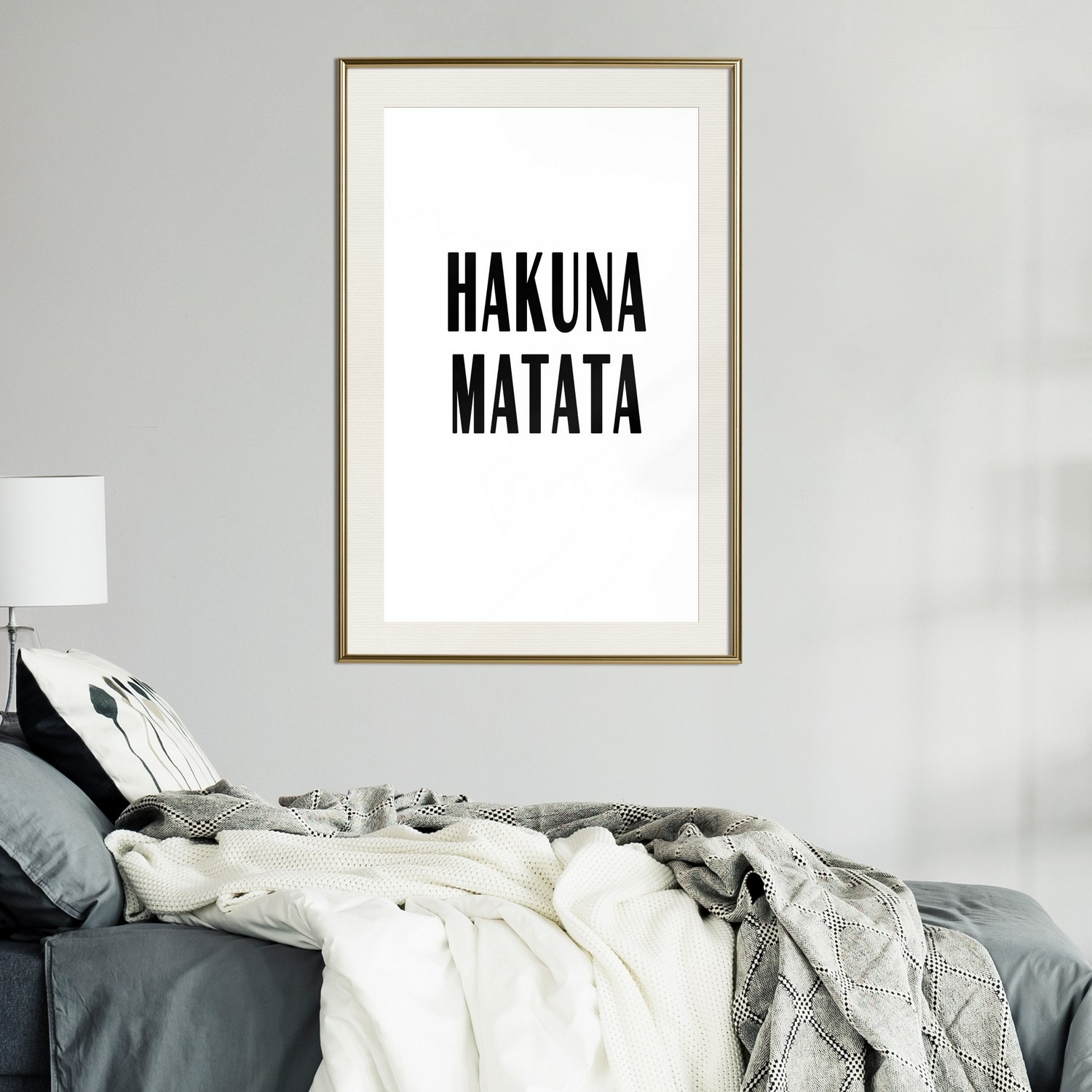 Affisch - Hakuna Matata [Poster] 30x45 Guld ram med passepartout, 30x45 cm