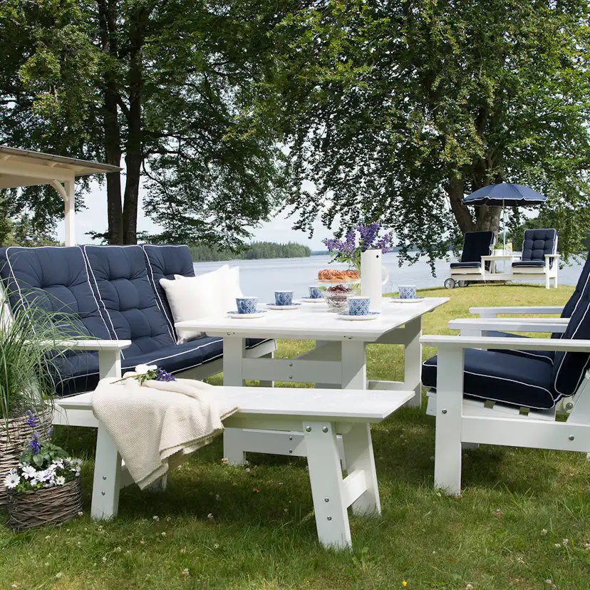 Trädgårdsbänk Hillerstorp Cecilia Vit Furu, Bänk Utomhus - 3 Sittplatser