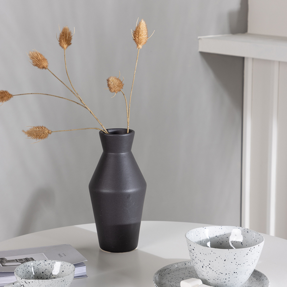 Matgrupp Venture Home Danburi Ø60 cm med 2 st Edvin stolar