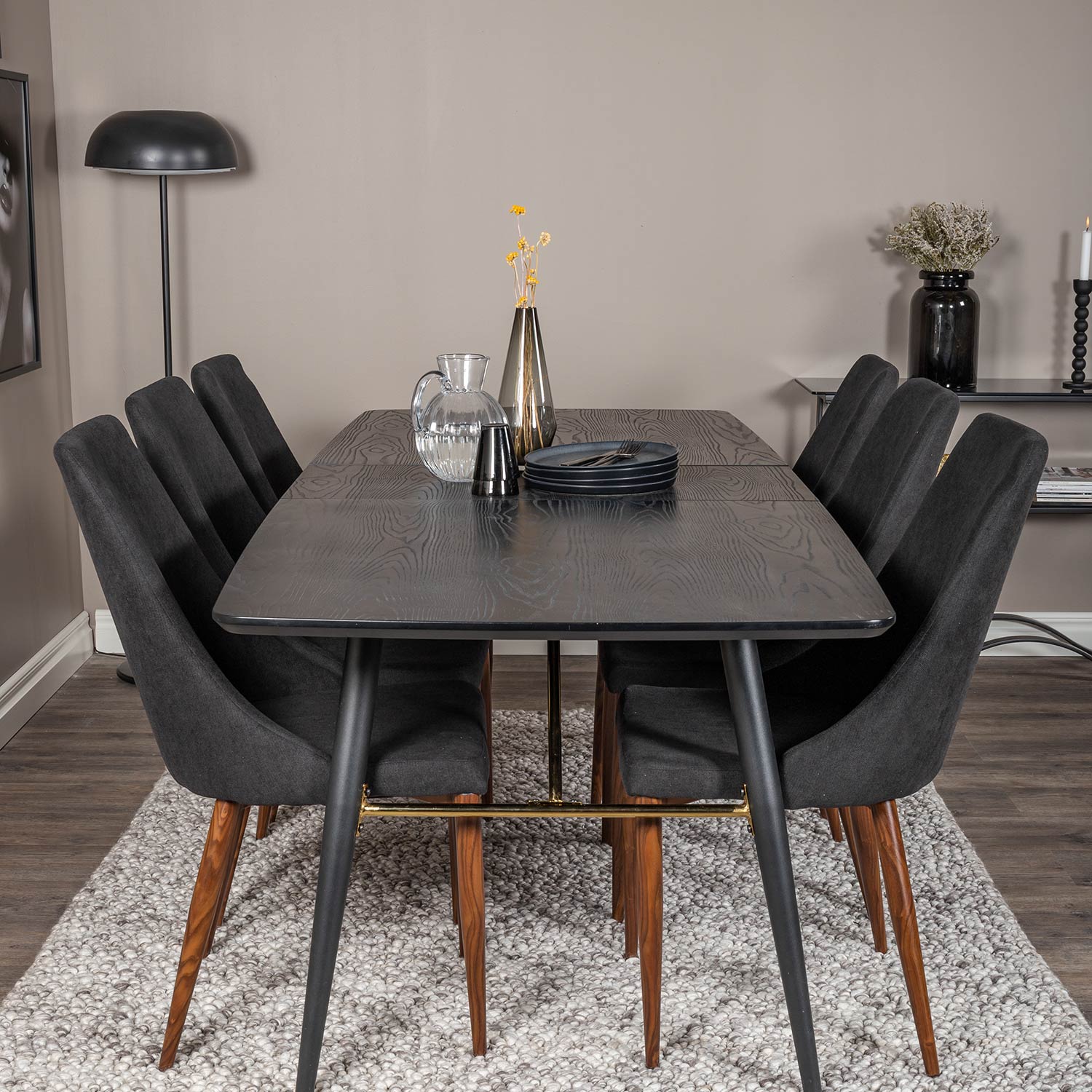 Matgrupp Venture Home Gold med 6 Leone Stolar