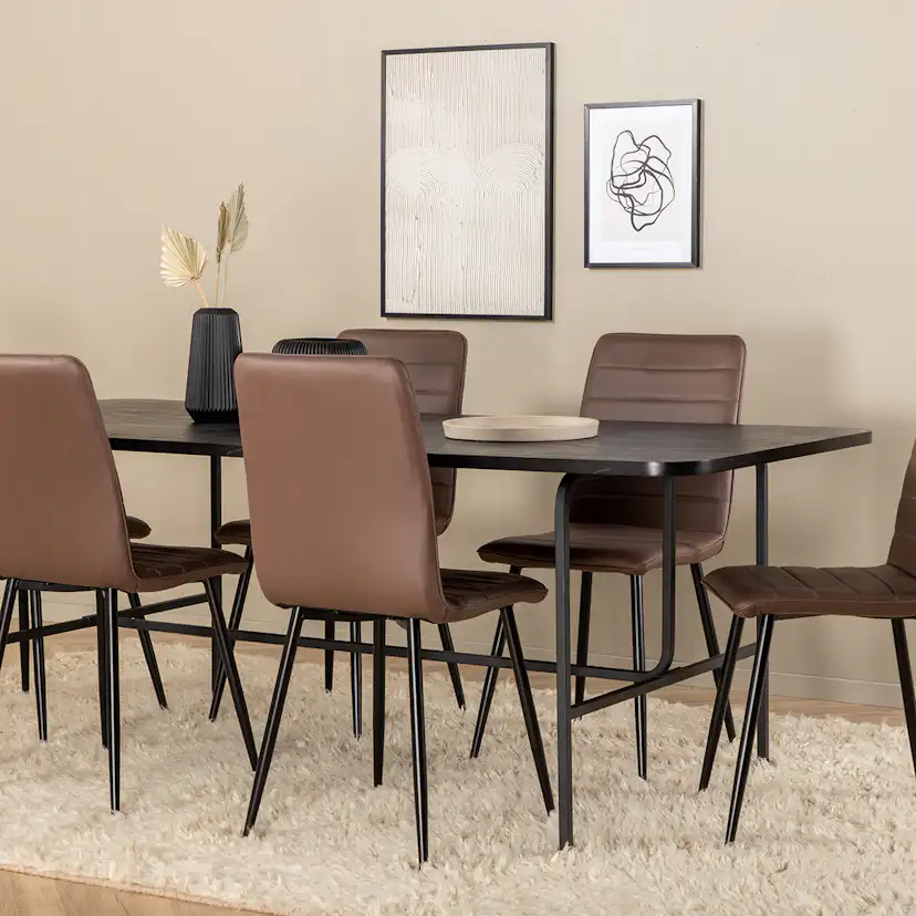 Matgrupp Venture Home Chicago matbord och Walerina matstol Svart